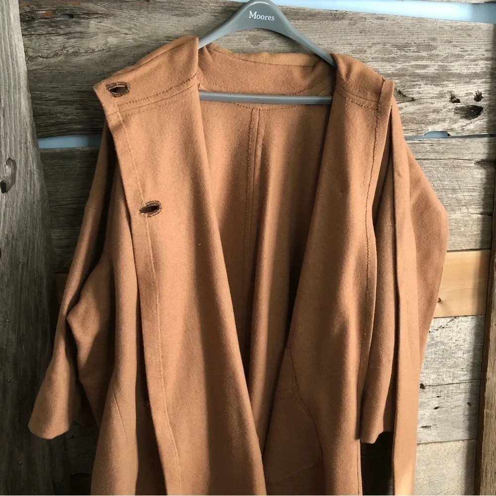 VINTAGE Handmade Plus Size Wool Camel Long Cape - Picture 7 of 8